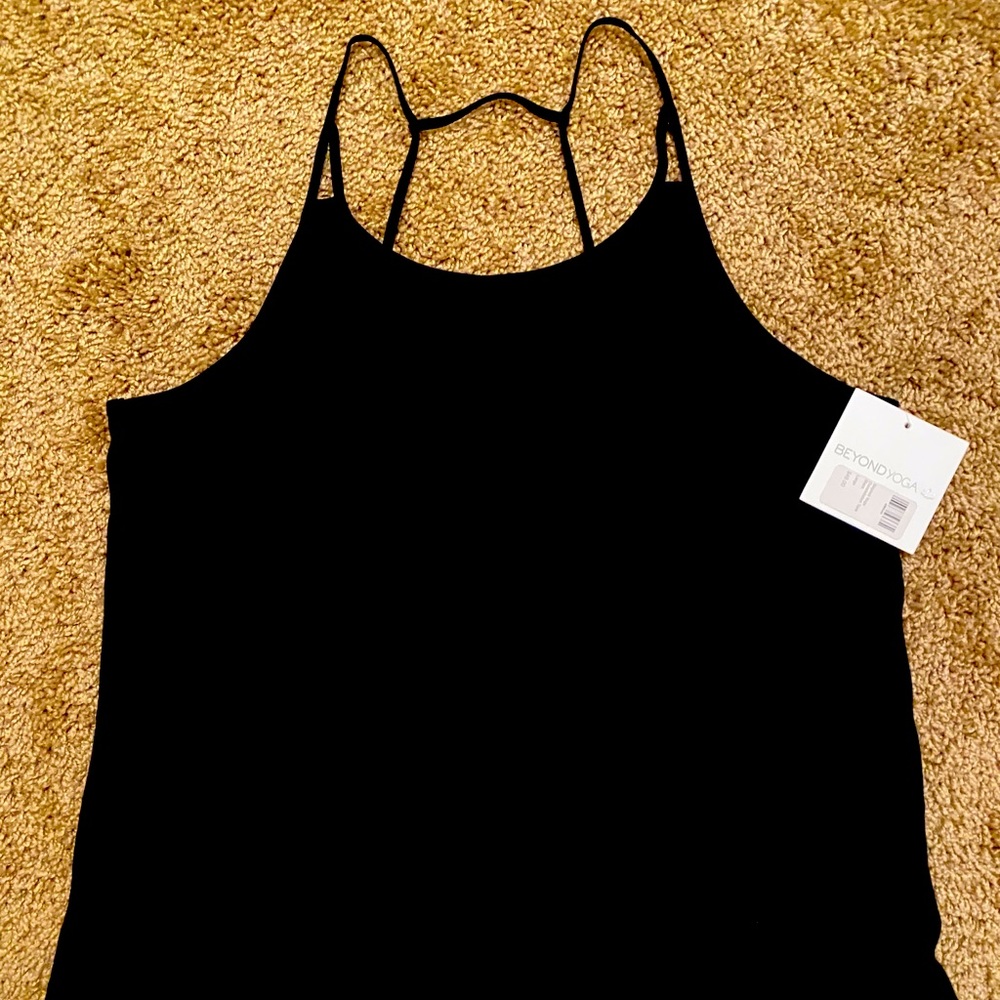 NWT! Beyond Yoga tank